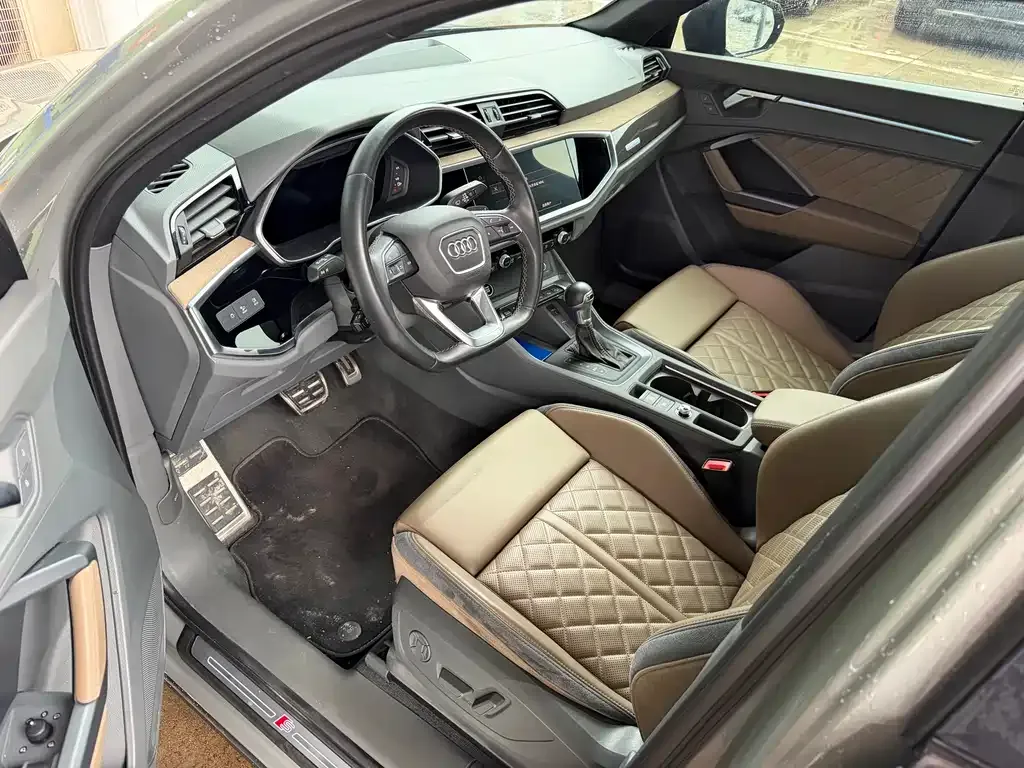 Audi Q3 2024 из CN, фото 6