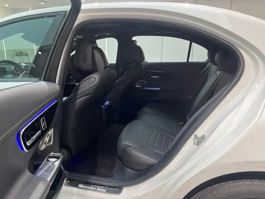 Mercedes-Benz C-Class 2024 из CN, фото 6