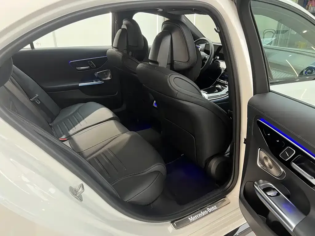 Mercedes-Benz C-Class 2024 из CN, фото 8