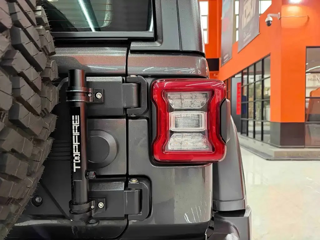 Jeep Wrangler 2021 из CN, фото 2