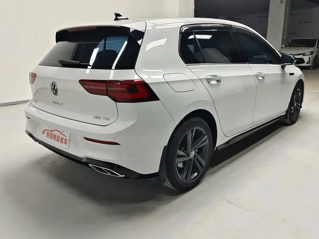 Volkswagen Golf 2022 из CN, фото 3