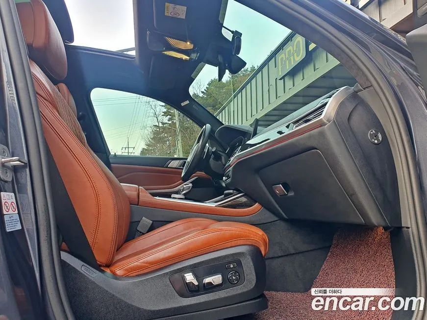 BMW X7 2021 из KR, фото 10