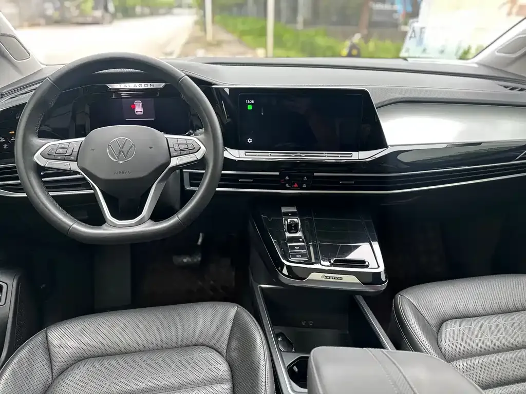 Volkswagen Talagon 2023 из CN, фото 4