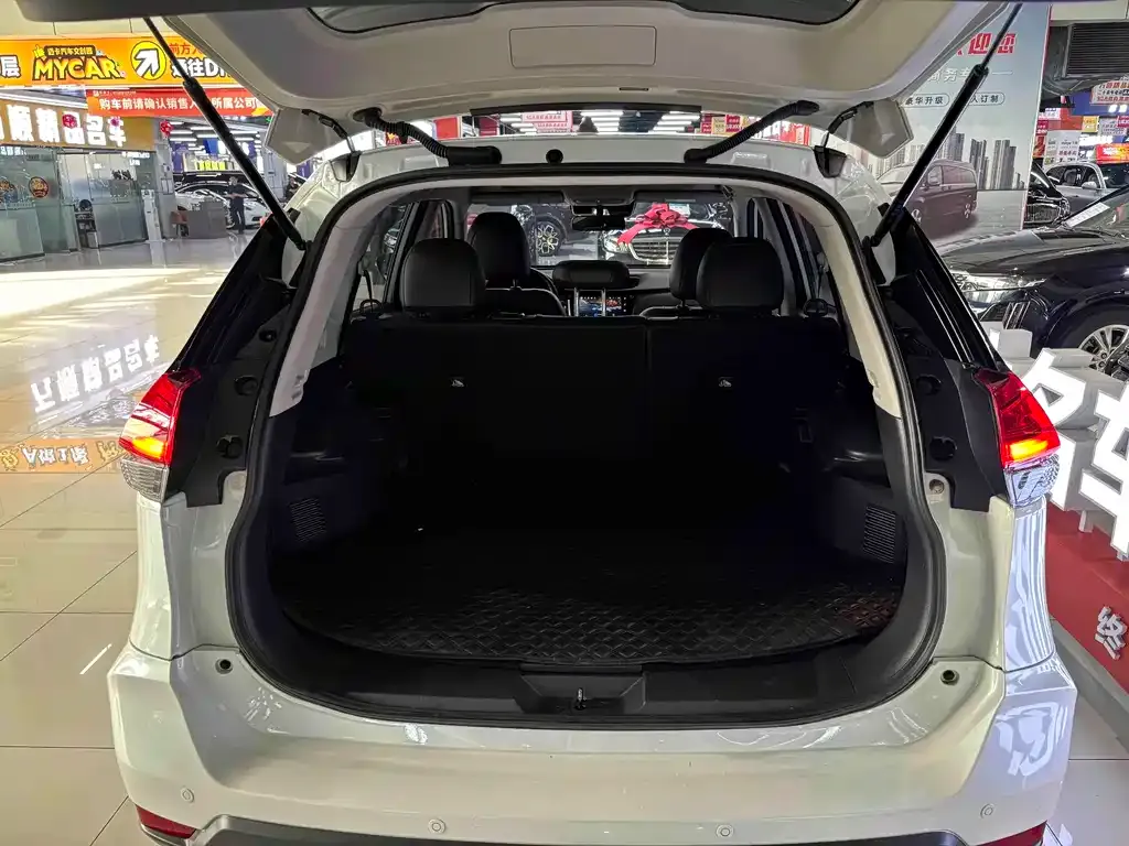 Nissan X-Trail 2024 из CN, фото 10