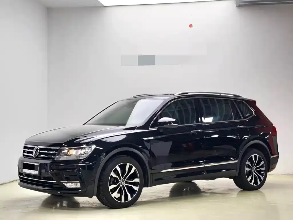 Volkswagen Tiguan L 2021 из CN, фото 1