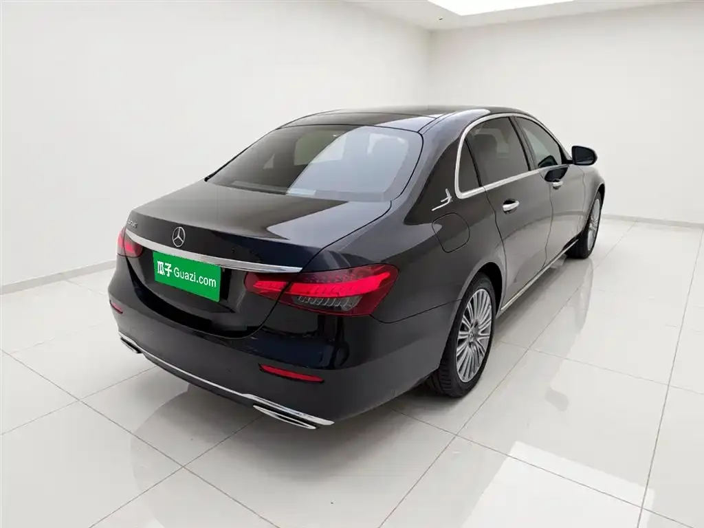 Mercedes-Benz E-Class 2023 из CN, фото 2