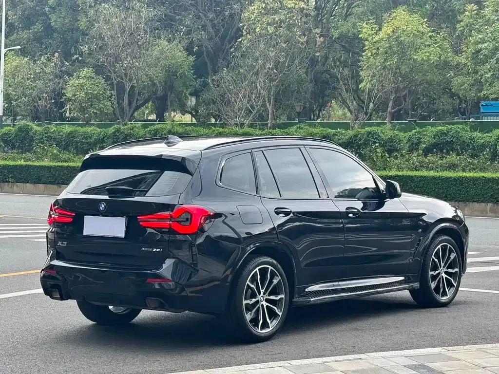 BMW X3 — фото 7