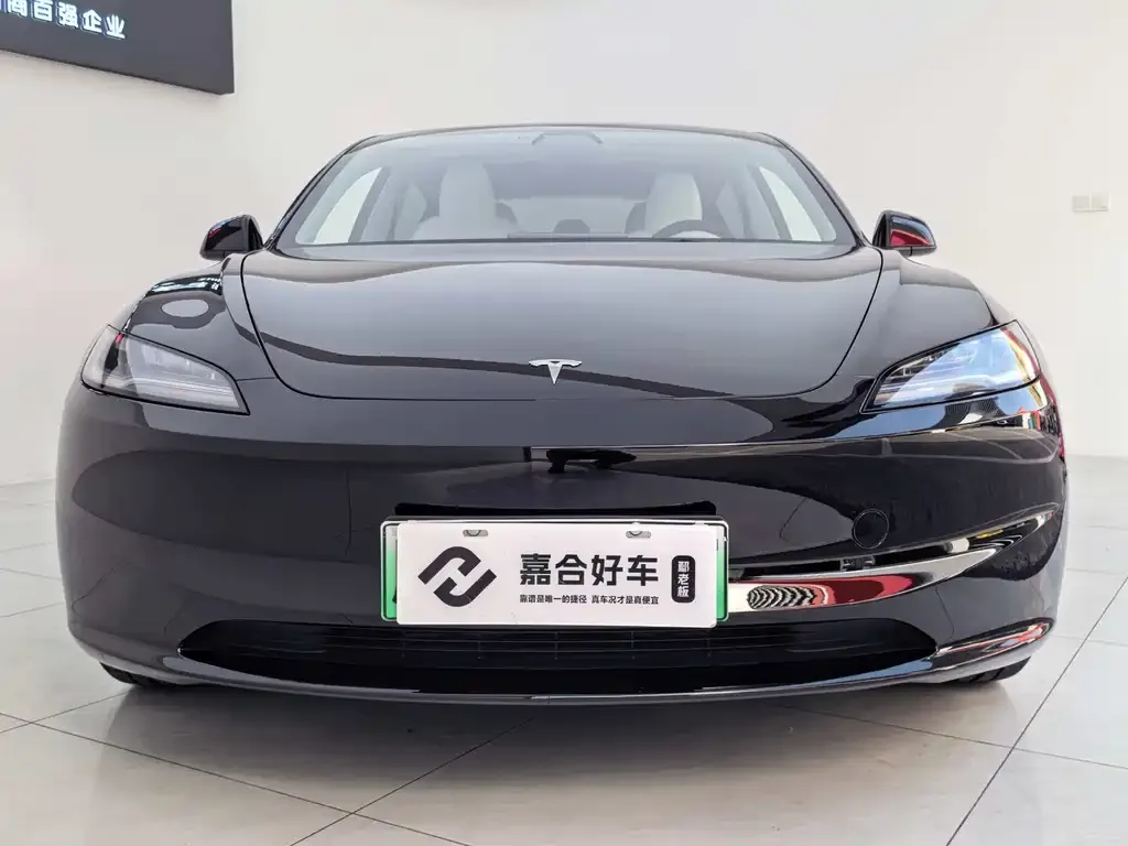 Tesla Model 3 2023 из CN, фото 5