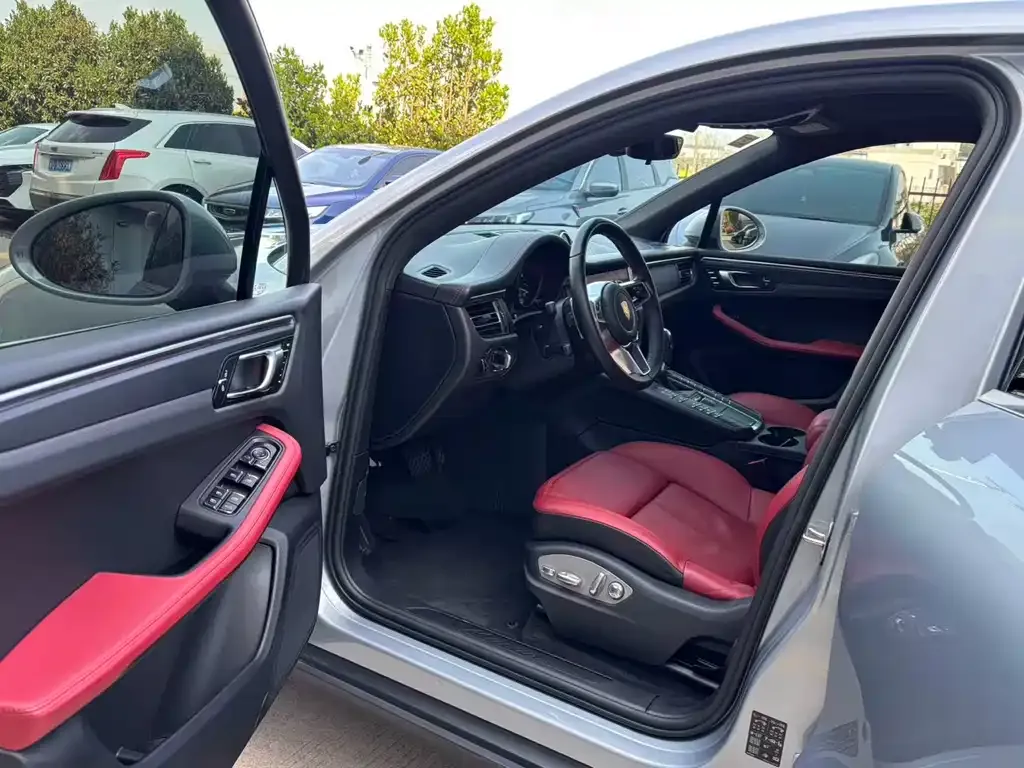 Porsche Macan 2021 из CN, фото 5