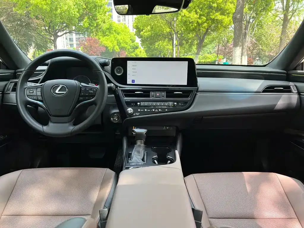 Lexus ES 2024 из CN, фото 7