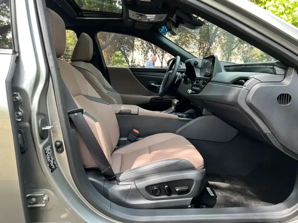 Lexus ES 2024 из CN, фото 6