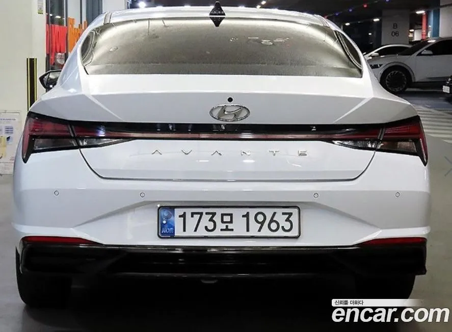 Hyundai AVANTE — фото 2
