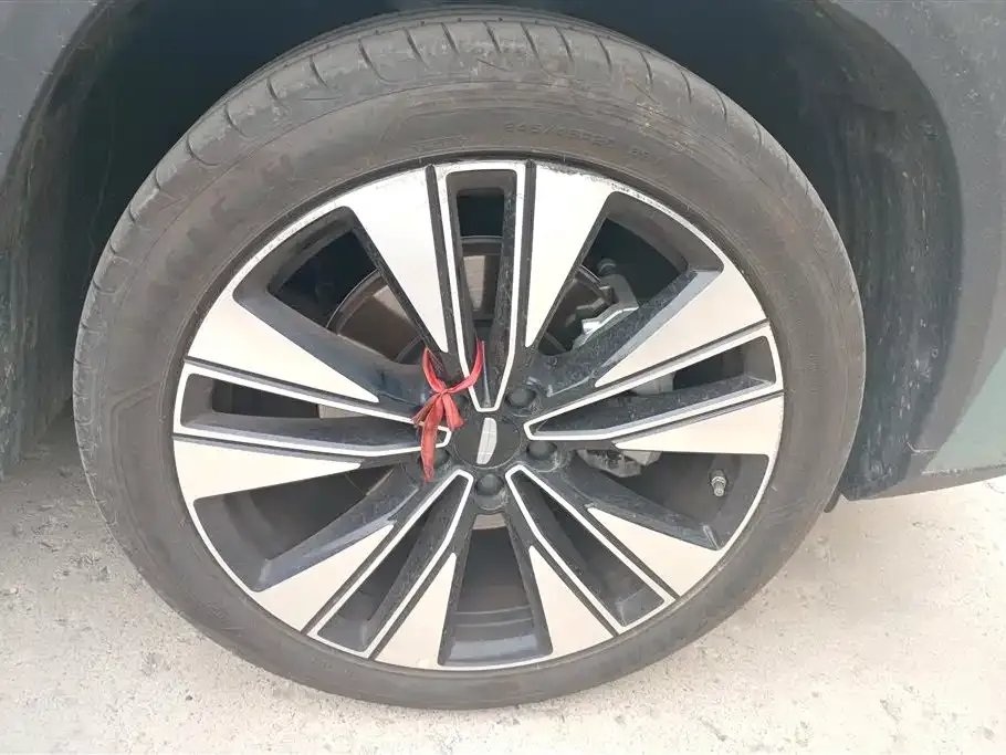 Geely Boyue L 2025 из CN, фото 4