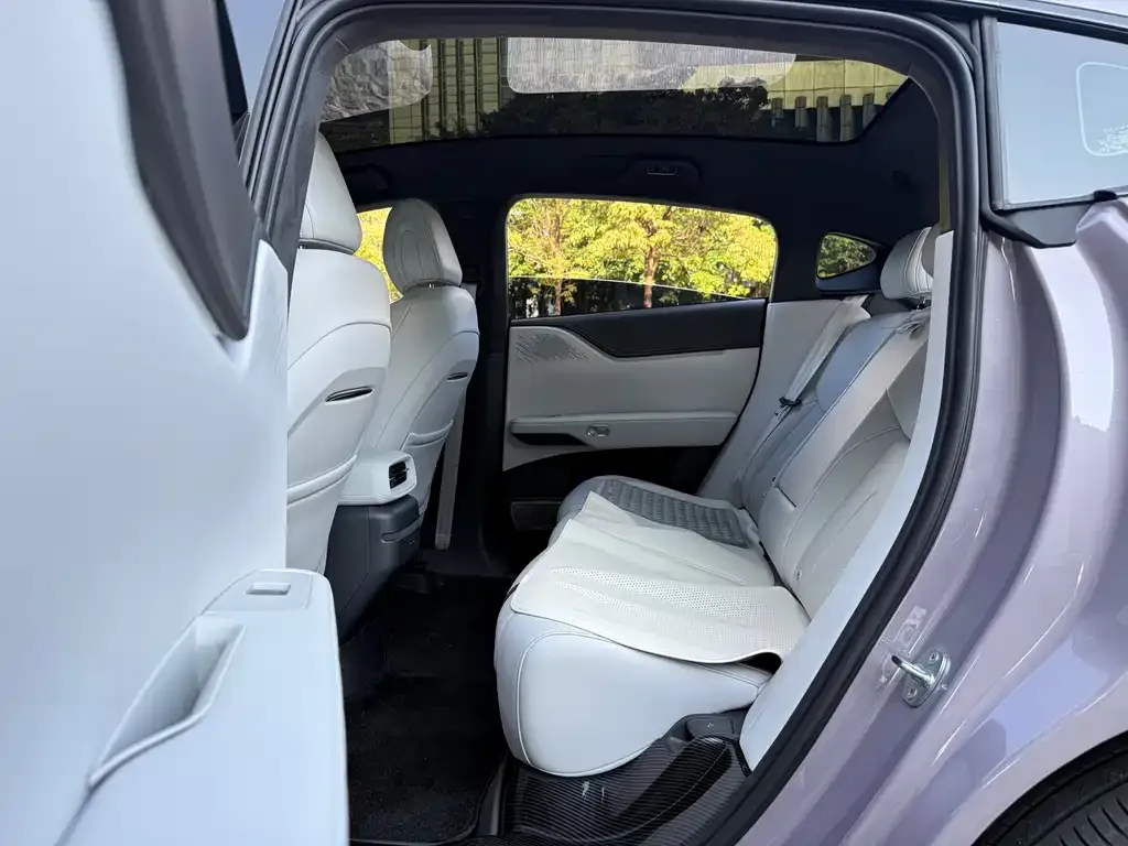 XPeng G6 2025 из CN, фото 2