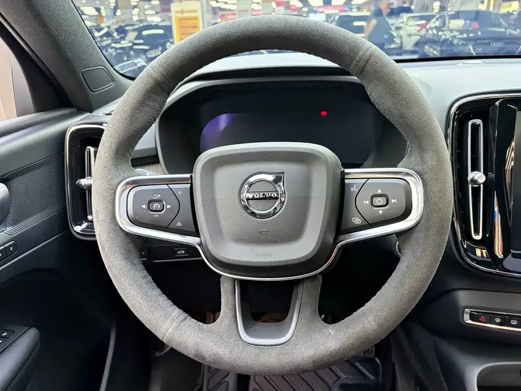 Volvo XC40 2023 из CN, фото 7