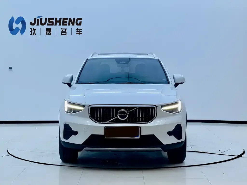 Volvo XC40 2023 из CN, фото 4