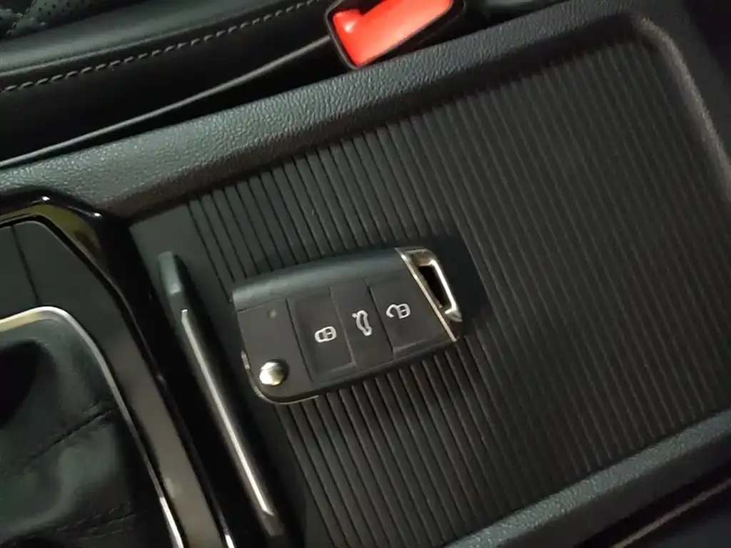 Volkswagen Sagitar 2023 из CN, фото 4
