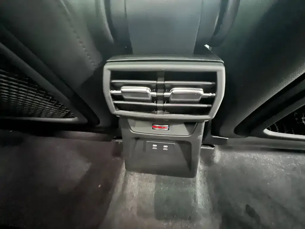 Audi A3 2022 из CN, фото 2