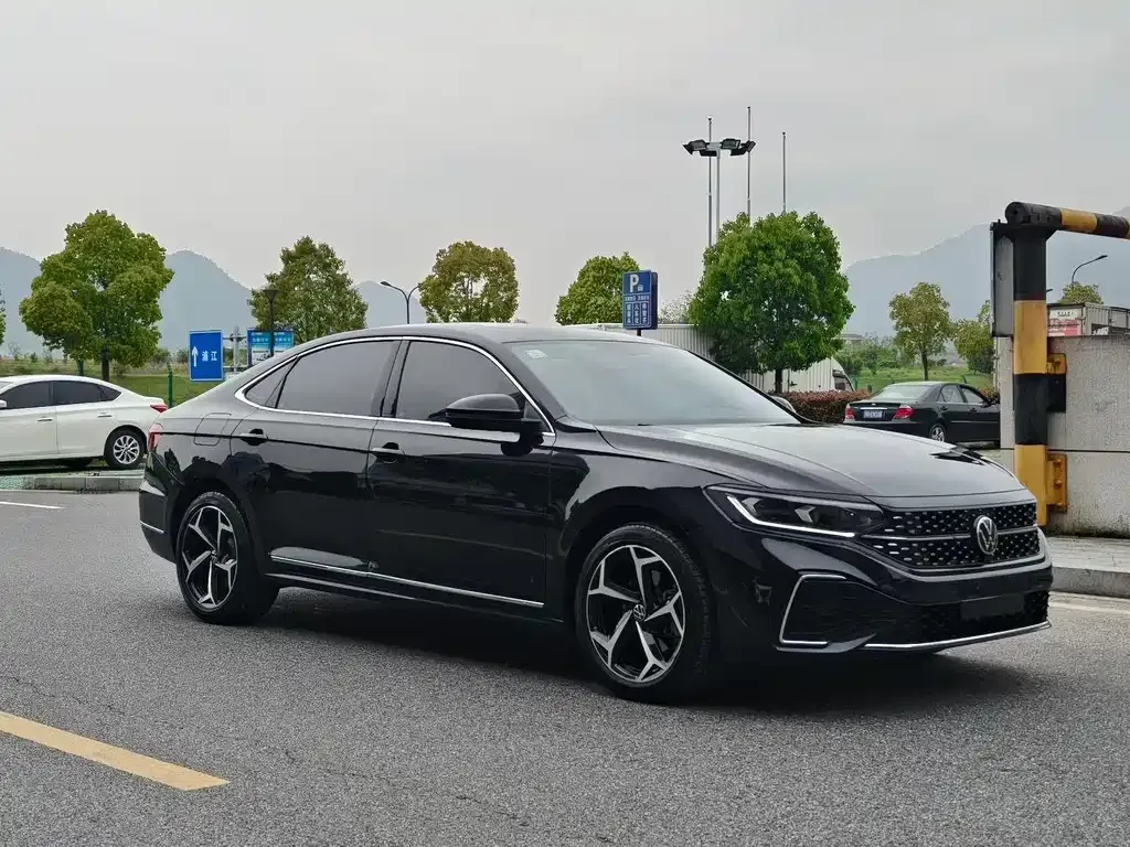 Volkswagen Passat 2024 из CN, фото 8