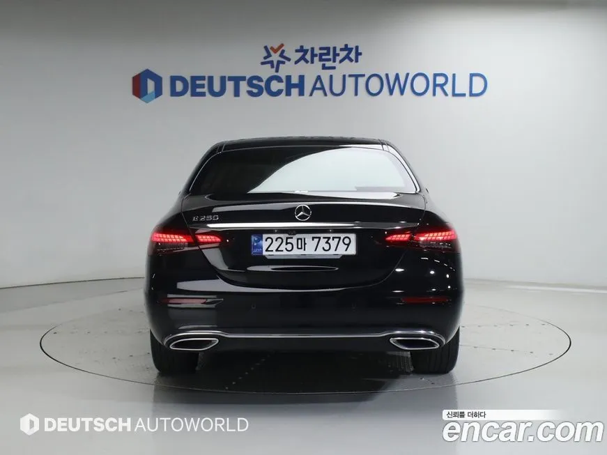 Mercedes-Benz E-Class 2023 из KR, фото 10