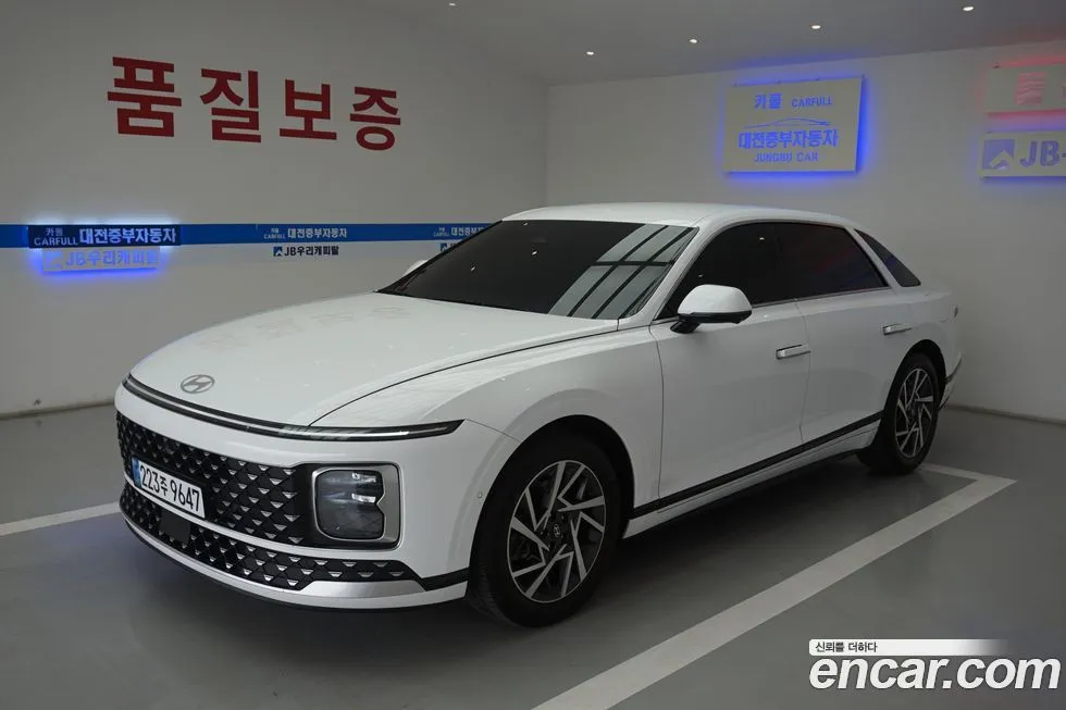 Hyundai Grandeur — фото 1