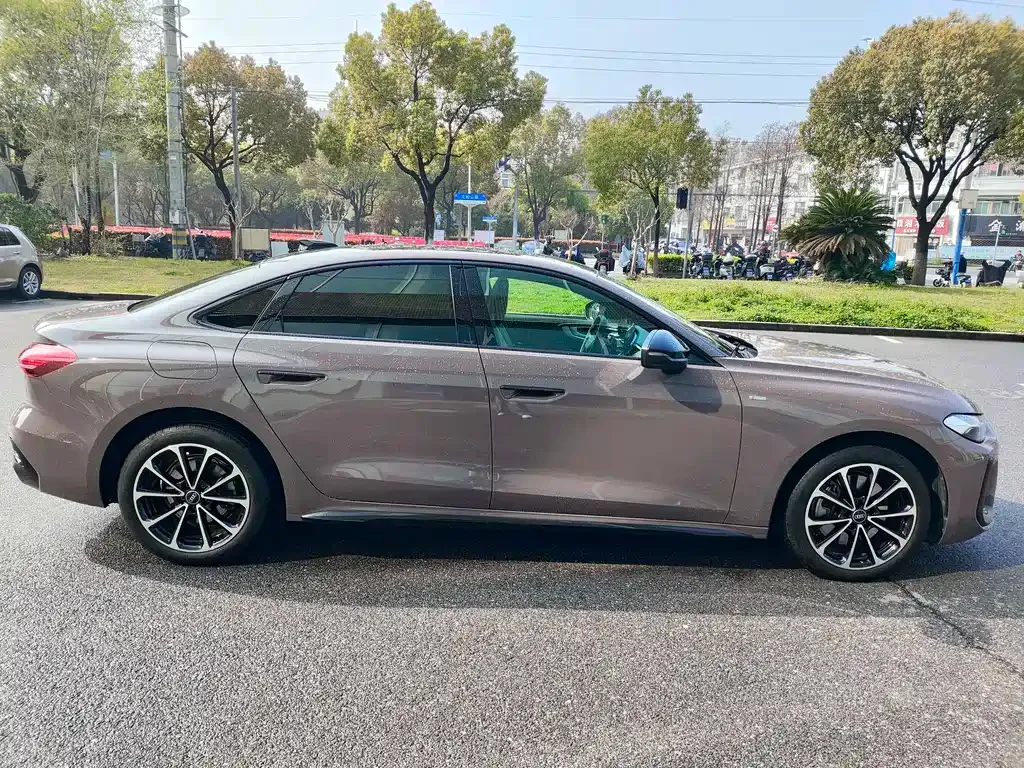 Audi A5L 2025 из CN, фото 3