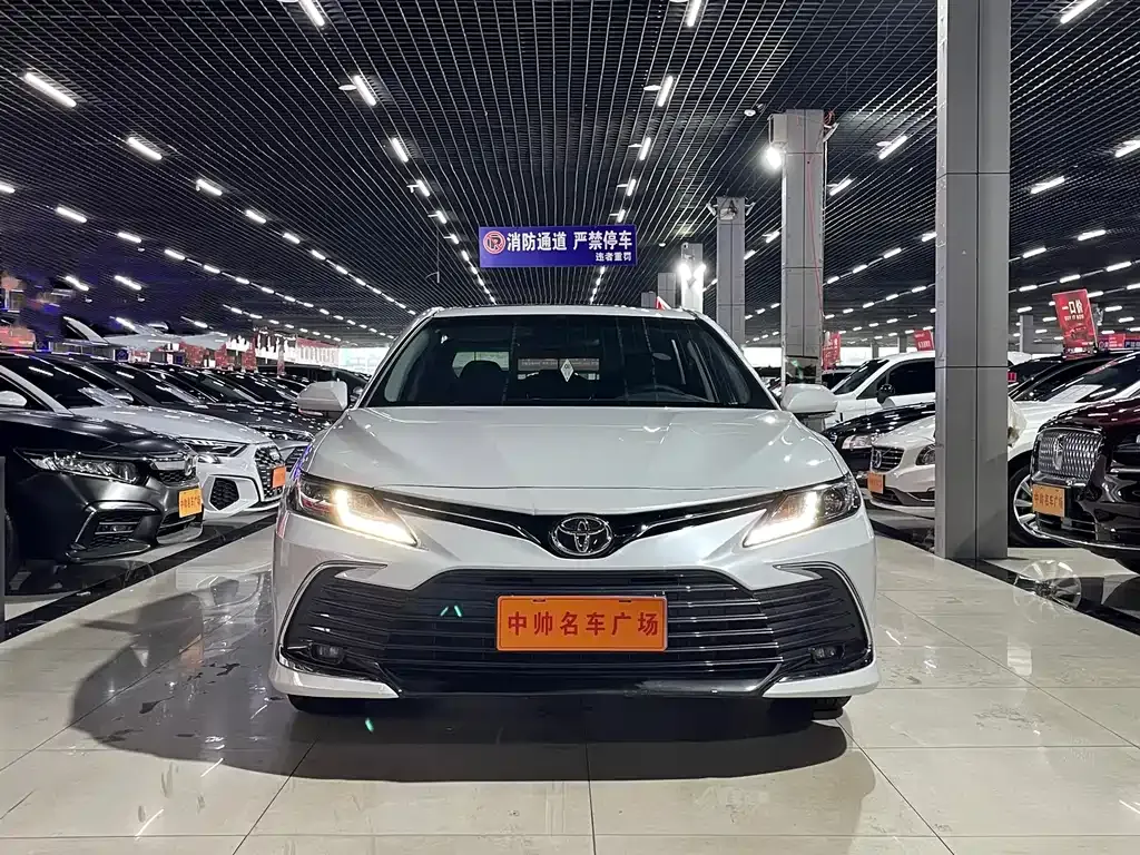 Toyota Camry 2024 из CN, фото 4
