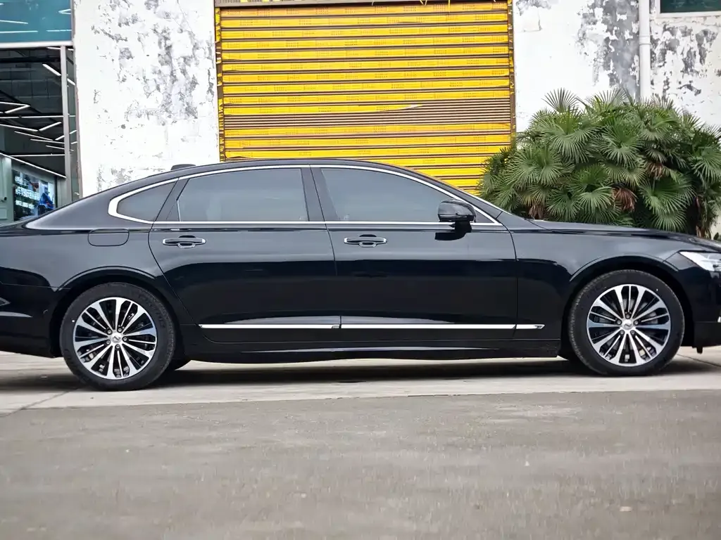 Volvo S90 — фото 10