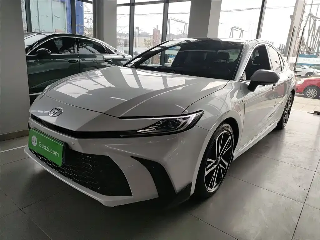 Toyota Camry 2024 из CN, фото 9