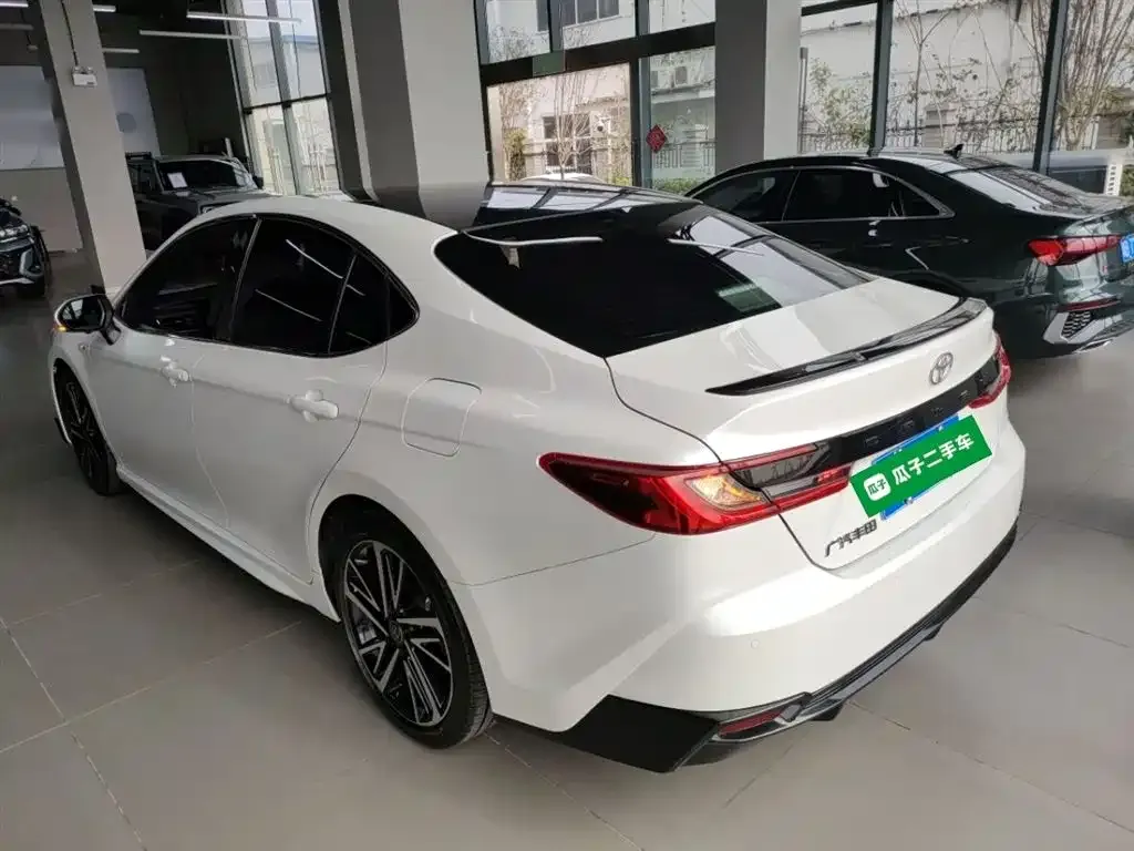 Toyota Camry 2024 из CN, фото 10