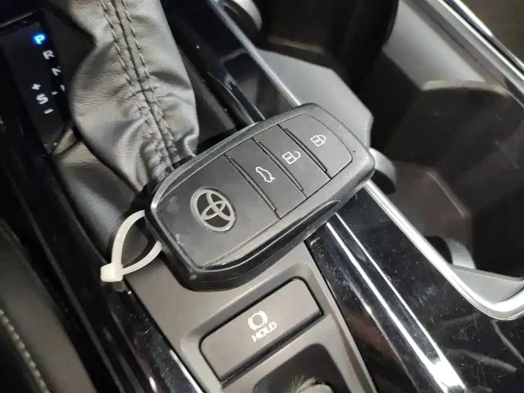 Toyota Camry 2024 из CN, фото 5