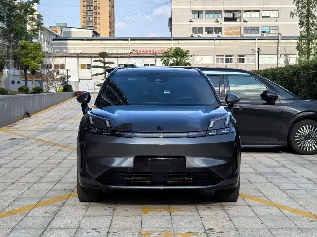 Lynk & Co 08 EM-P 2024 из CN, фото 3