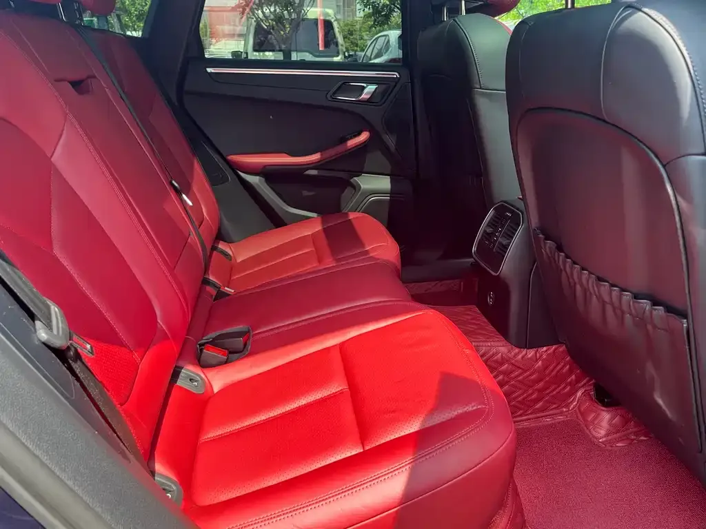 Porsche Macan 2023 из CN, фото 8