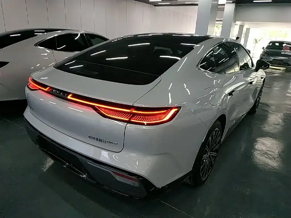 Geely Galaxy Xingyao 8 2025 из CN, фото 7