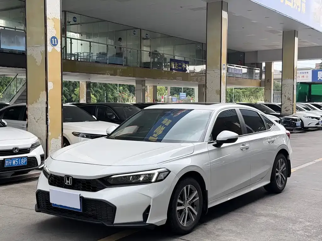 Honda Civic 2025 из CN, фото 1