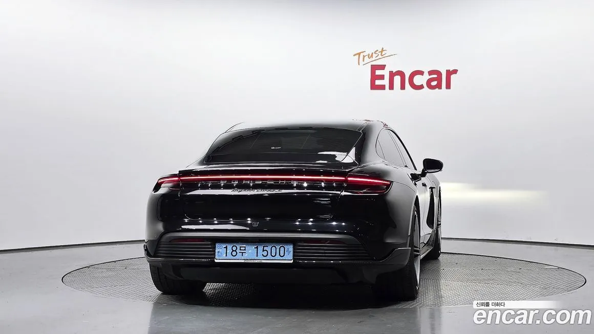 Porsche Taycan 2023 из KR, фото 2