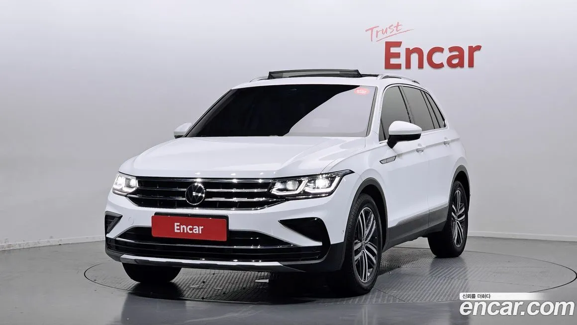 Volkswagen Tiguan — фото 1