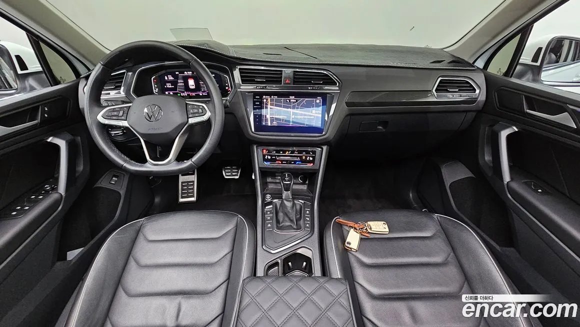 Volkswagen Tiguan — фото 7