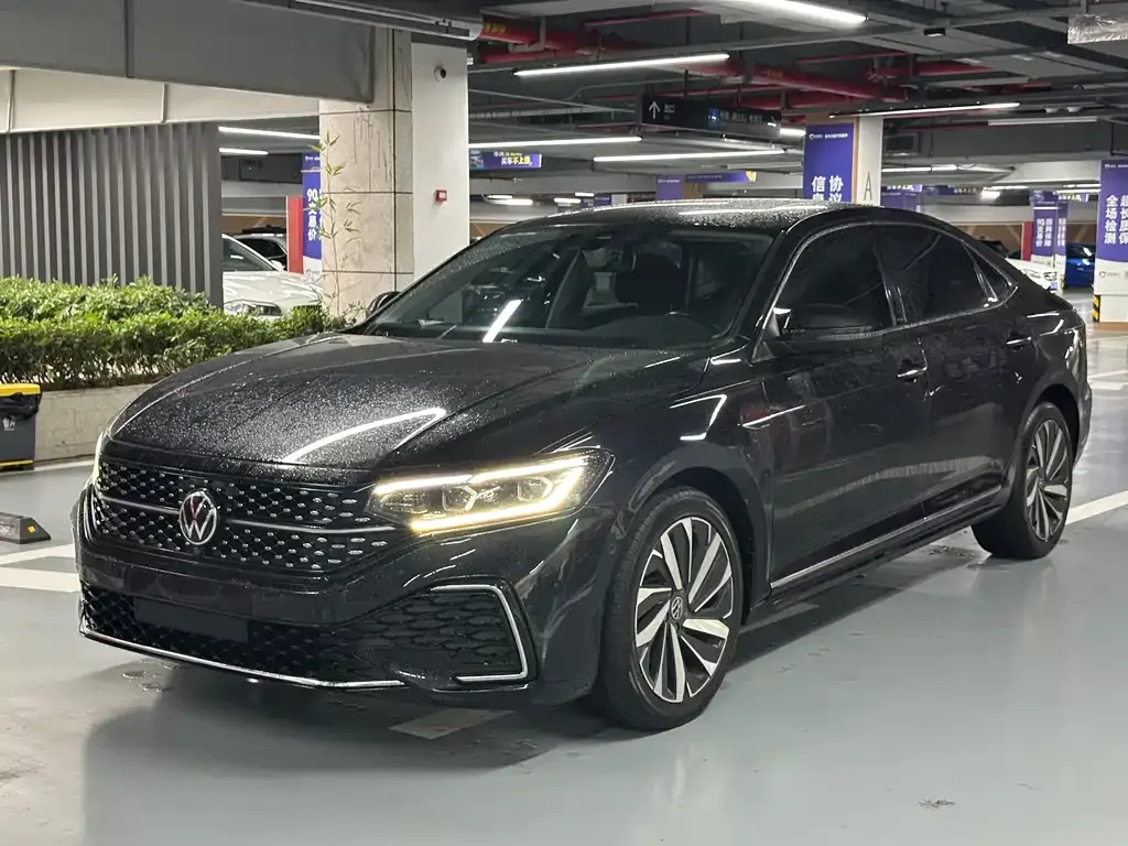 Volkswagen Passat 2021 из CN, фото 1