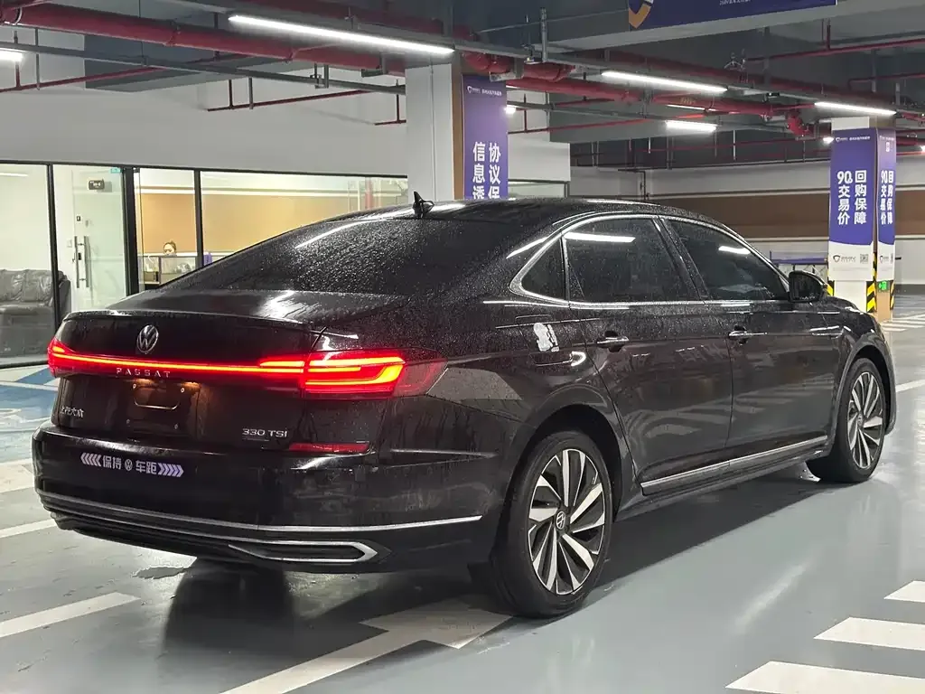 Volkswagen Passat 2021 из CN, фото 3