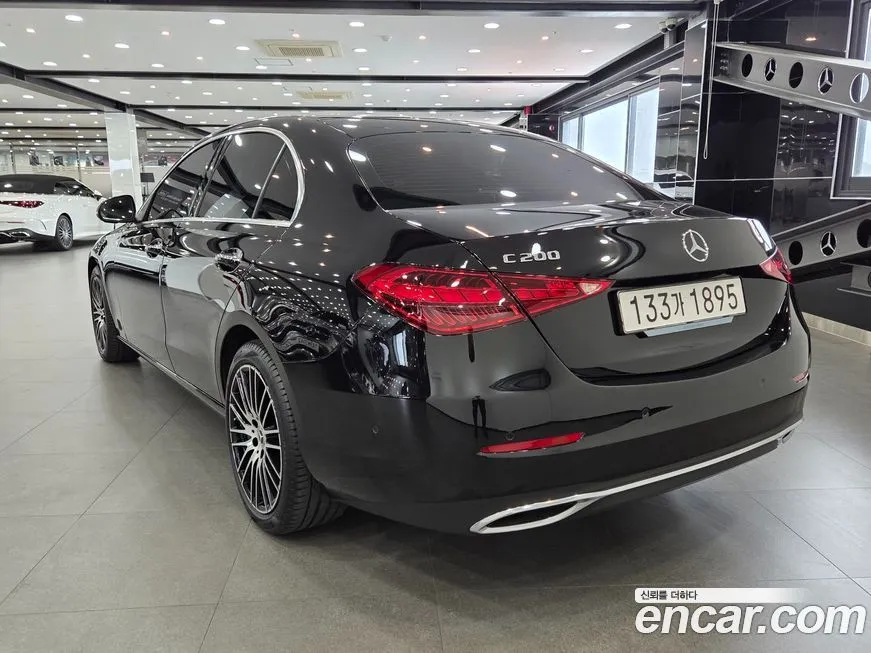 Mercedes-Benz C-Class 2025 из KR, фото 8