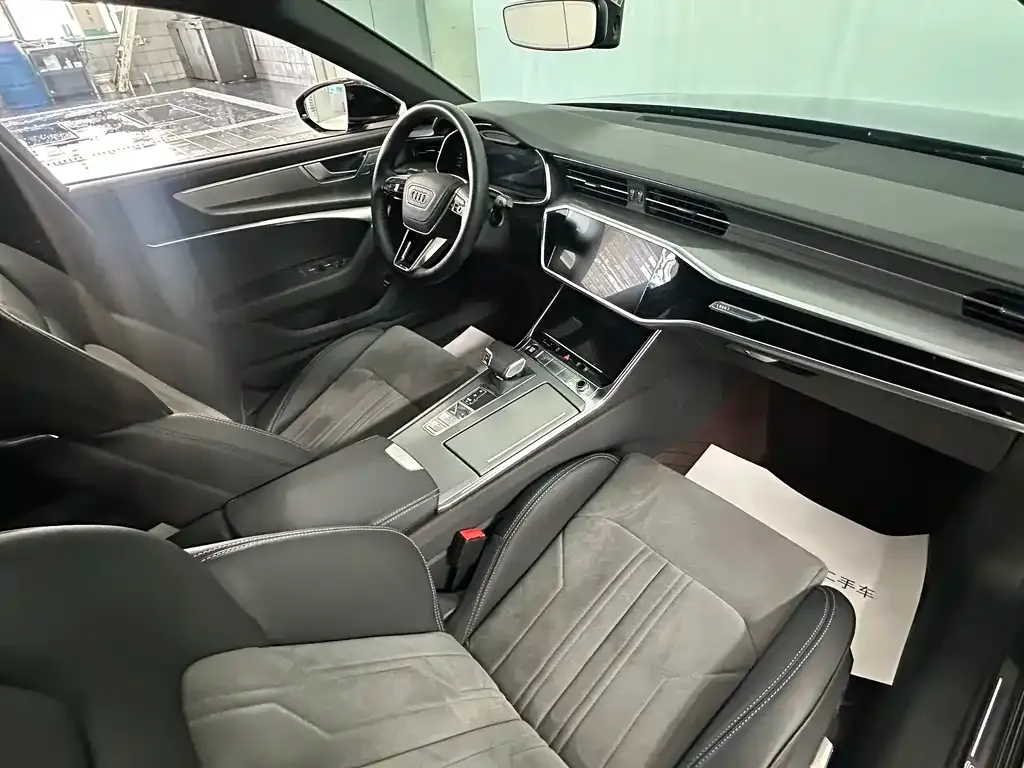 Audi A6L 2024 из CN, фото 6