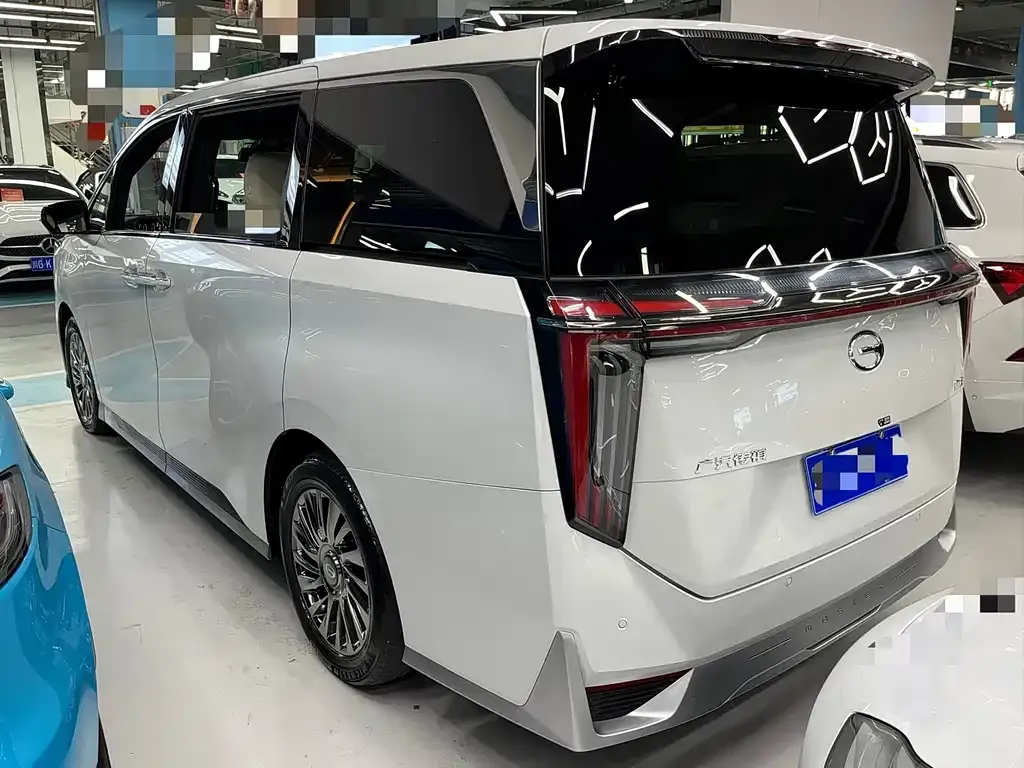 GAC Motor Trumpchi M8 — фото 7