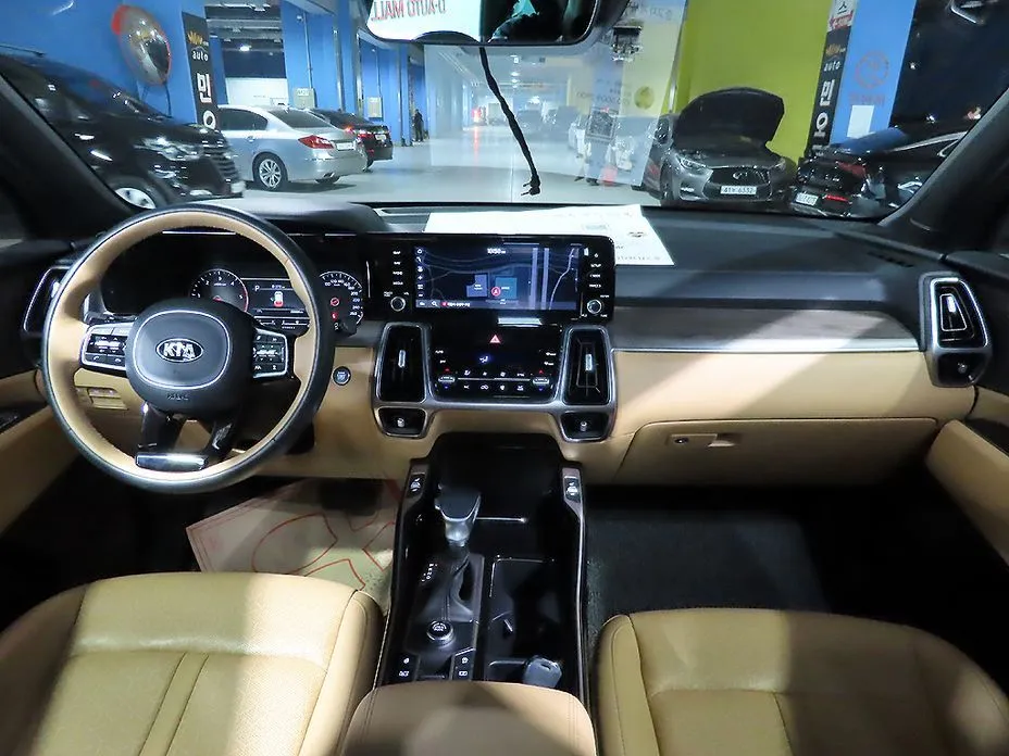 Kia Sorento — фото 3