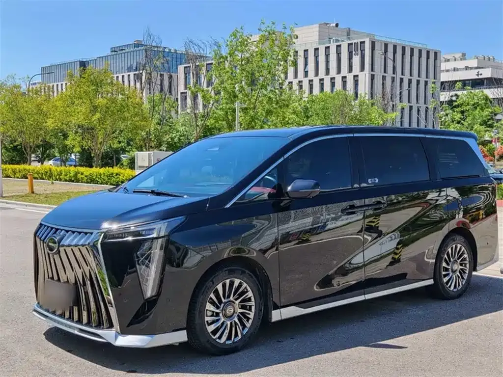 GAC Motor Trumpchi M8 — фото 1