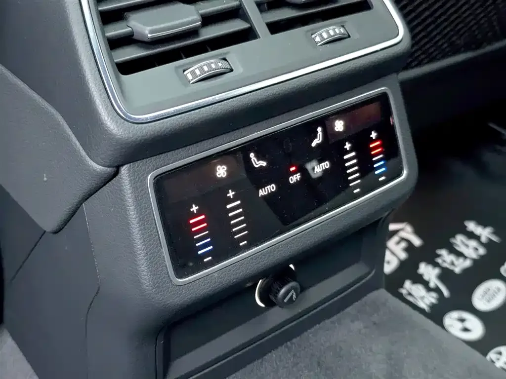 Audi A6L 2021 из CN, фото 7
