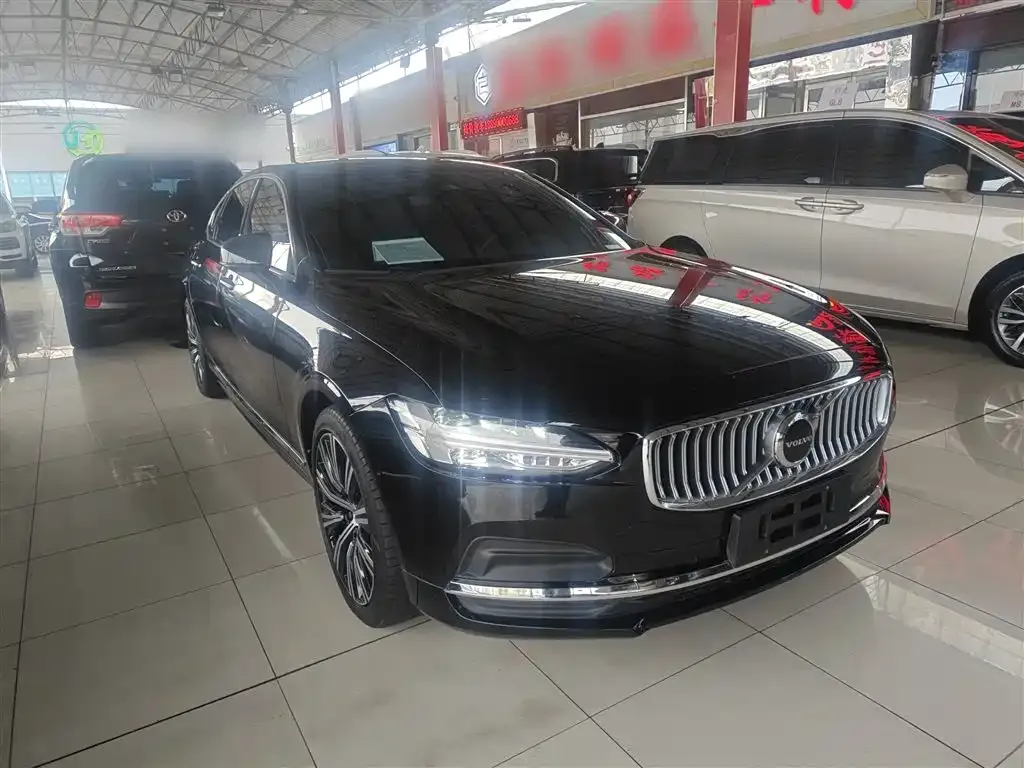 Volvo S90 2024 из CN, фото 4