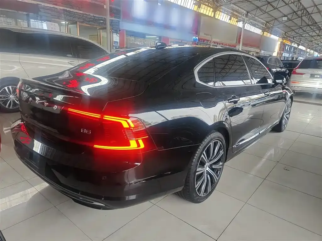 Volvo S90 2024 из CN, фото 8