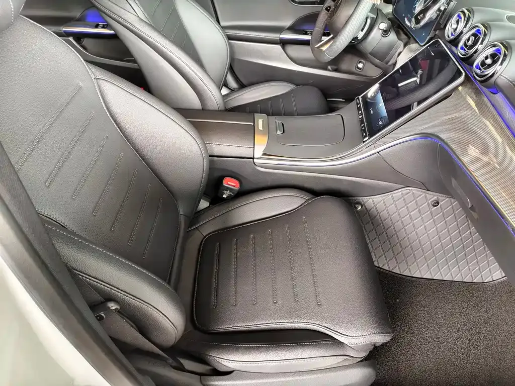 Mercedes-Benz C-Class 2025 из CN, фото 7