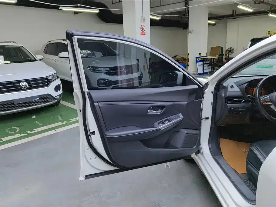 Nissan Sylphy 2022 из CN, фото 9